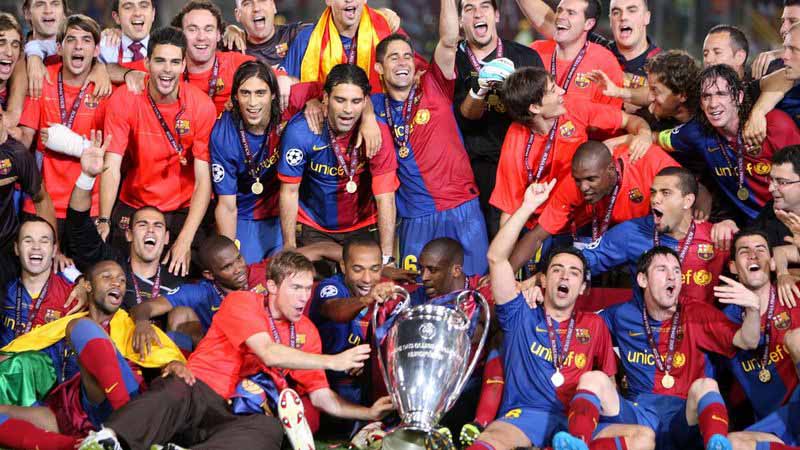 Đội hình Barca 2008 giành được cú ăn 3