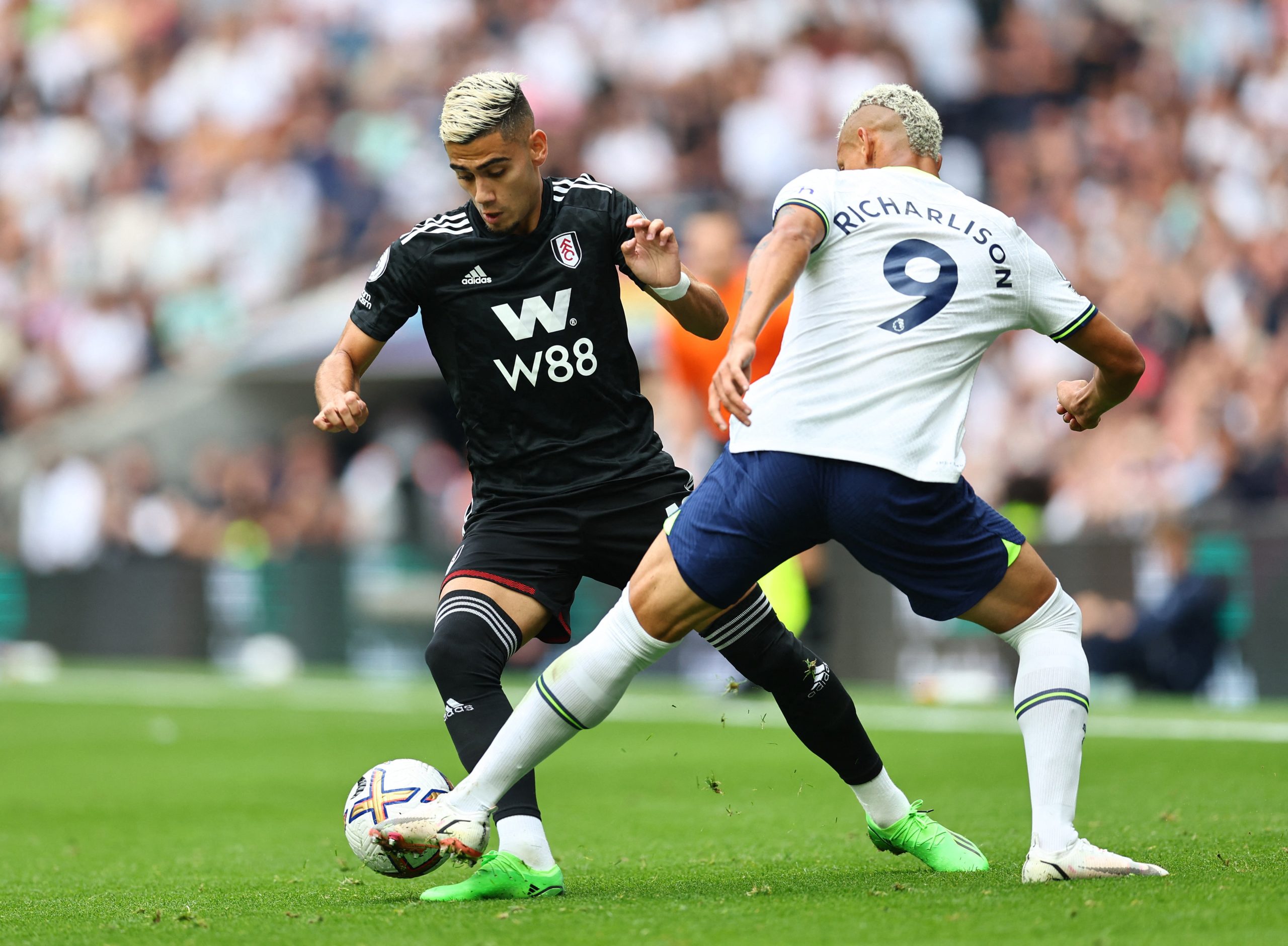 Phân Tích Phong Độ Tottenham vs Fulham