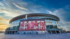 Arsenal trở lại ngôi đầu Premier League sau vòng 34 đầy kịch tính
